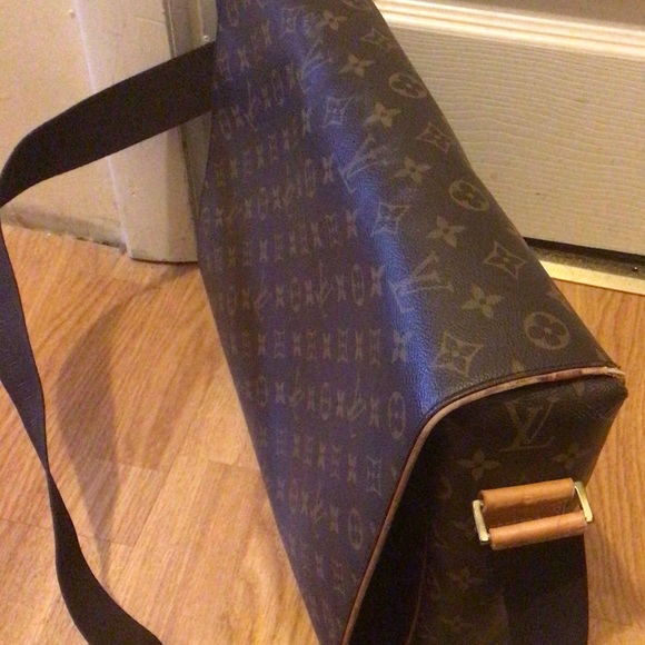 Louis Vuitton Abbesses Messenger CA0055 - Picture 3 of 16